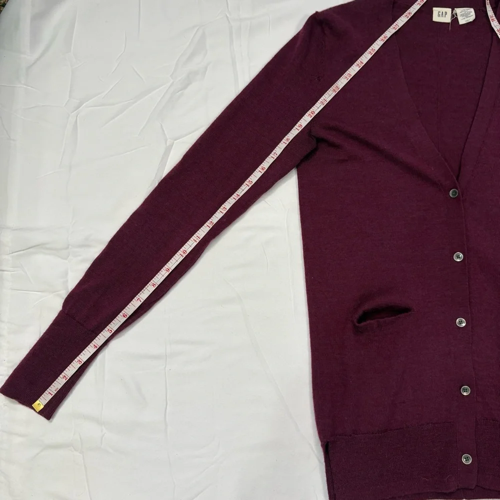 Gap 100% Extra Fine Merino Wool Button Front Cardigan Purple Women’s XS - Picture 8 of 9